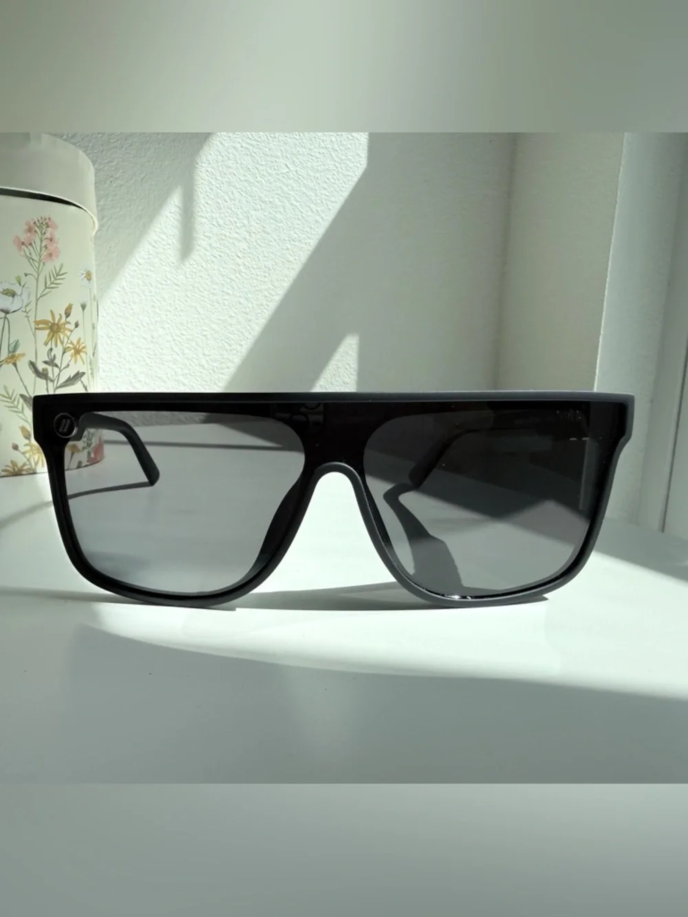 Blenders SciFi Sunglasses-Dark Flatter - Picture 3 of 12